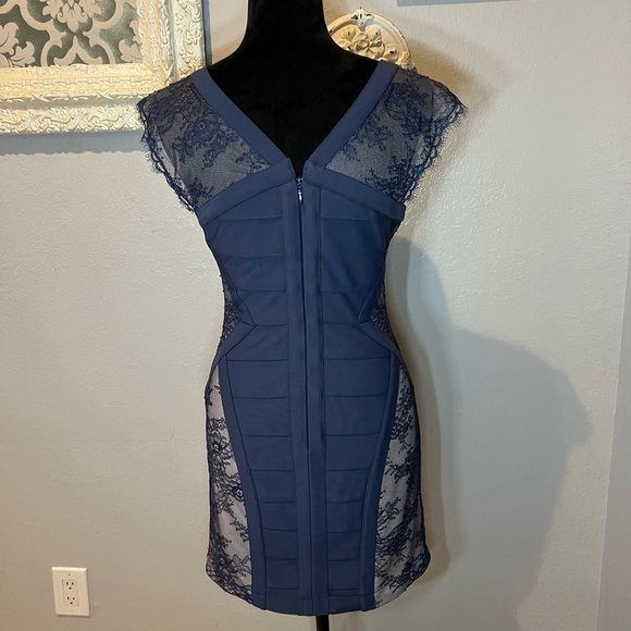 BCBG max azria lace bodycon dress - Picture 8 of 9
